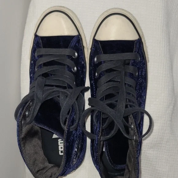 CONVERSE Velvet Size 7 Navy High-Top Sneakers with Studs - Picture 13 of 15